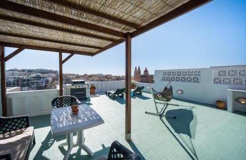 Mellieħa Heights Casa | Seaview Rooftop, 3 bed, 2 bath