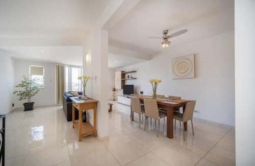 Mellieħa Heights Casa | Seaview Rooftop, 3 bed, 2 bath