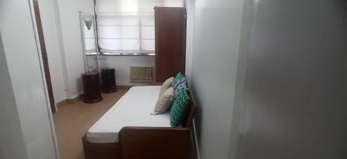 Bandra West Casa | SEAVIEW Room Bandra W Bandstand Nr Taj WOMEN ONLY