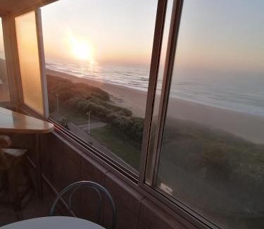 Kingsborough Apartamento | Seaview Self Catering Amanzimtoti