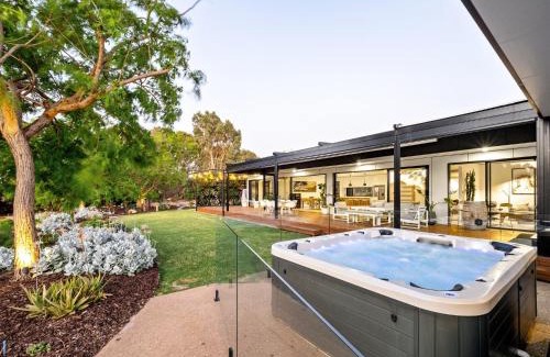Yallingup Casa | Seaview - spa and ocean views in luxury