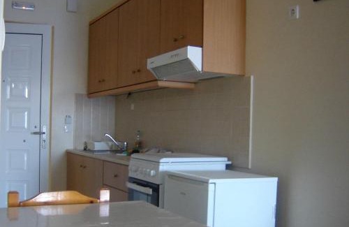 Ravdoucha Apartamento | Seaview Studio in beautiful setting, west from Chania