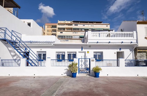 Playas del Palo Apartamento | Seaview studio in El Palo - TakeCareMalaga