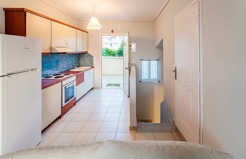Avia Casa | Seaview Terrace Haven-Perfect Location By The Sea