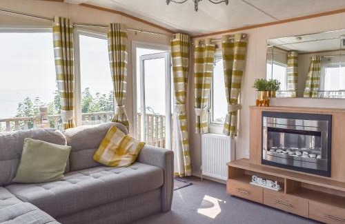 Corton Casa | Seaview Two - Uk50166
