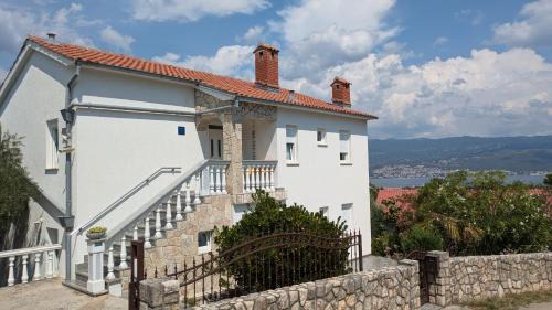 Dobrinj Apartamento | Seaview Villa Anita with Two Bedrooms and private Pool