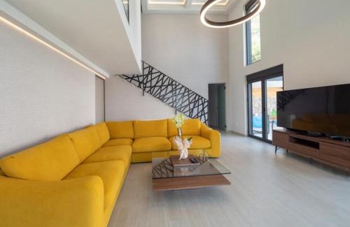 Podostrog Villa | Seaview Villa with pool-Vanja