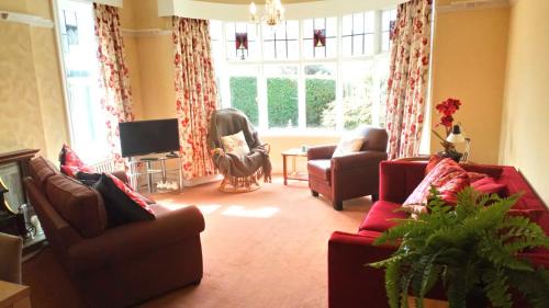 Rhos on Sea Apartamento | Seawinds Holiday Apartment, dog-friendly