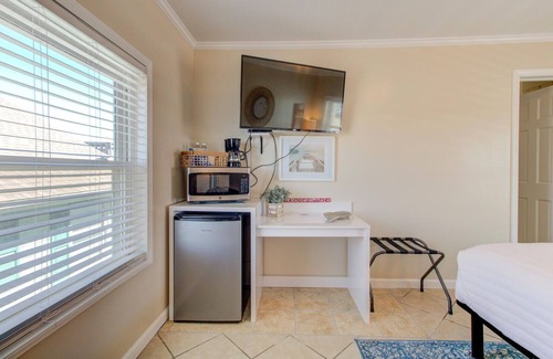 Carolina Beach Hotel | SeaWitch Motel
