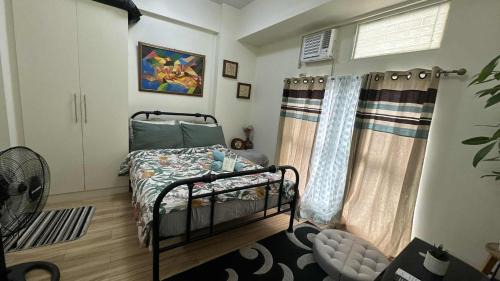 Binan City Apartamento | Seb and Santi Holland Park Staycation