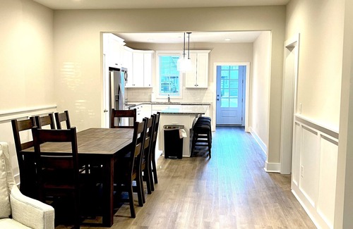 Auburn - Opelika Casa | SEC House --sleeps 8 -- An Executive Townhome in Auburn Alabama 3 BR 2.5 BA