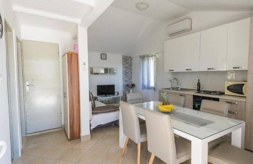 Milna (Brac) Casa | Seclude charmy house with pool 200m from sea
