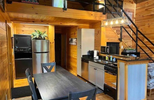 Campton Cabina | Secluded 12-Acre Retreat w/ Hot Tub, Mountain Views, Arcade - Red River Gorge