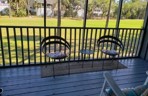 Ocean Ridge Condominio | Secluded 2 bed 2 bath condo in gated resort community.