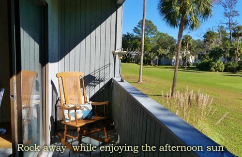 Ocean Ridge Condominio | Secluded 2 bed 2 bath condo in gated resort community.