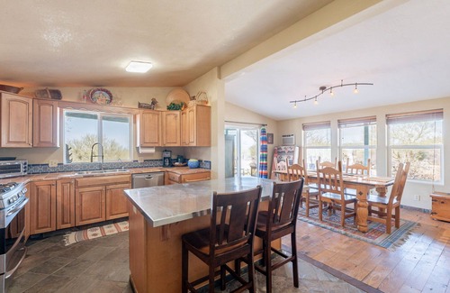 Three Points Casa | Secluded 4BR/3BA Desert Retreat - Scenic Mountain Views & Private Outdoor Space