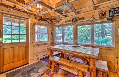 Kunkletown Casa | Secluded and Quiet Pocono Mountain Cabin with Hot Tub!