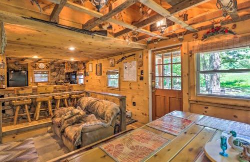 Kunkletown Casa | Secluded and Quiet Pocono Mountain Cabin with Hot Tub!