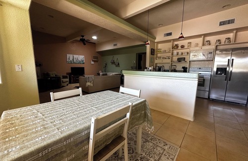Havasu Heights Casa | Secluded and Secure, Pet-friendly Desert Getaway. Your vacation awaits!