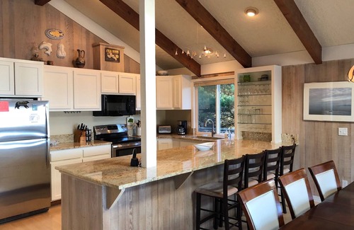 Neskowin Casa | Casa frente a la playa aislada y actualizada con vistas espectaculares