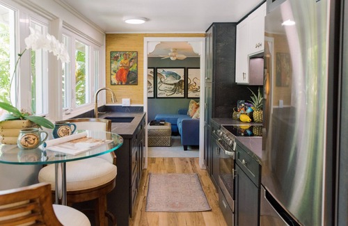 Kailua Casa | Aislado Kailua Beach Bungalow con jardín privado -100 pasos a la playa