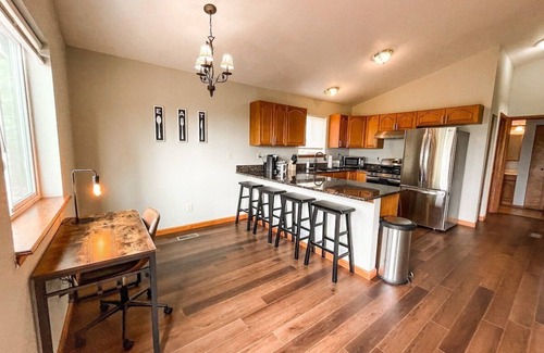 Florissant Casa | Secluded Cabin | fishing/hiking/relaxing/fireplace
