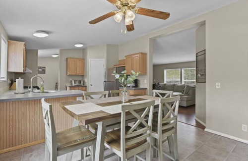 Florissant Cabina | Secluded Cabin in the Woods Pet Friendly