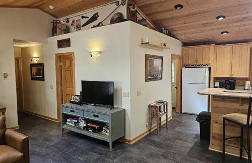 Heber Cabina | Secluded cabin nestled in the woods