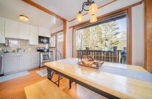 Estes Park Apartamento | Secluded cabin on 10 acres. Brook, wildlife, views