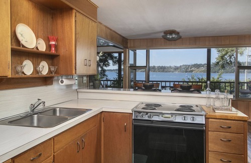 Whidbey Island Cabina | Secluded cabin on private beach