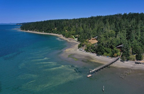 Whidbey Island Cabina | Secluded cabin on private beach