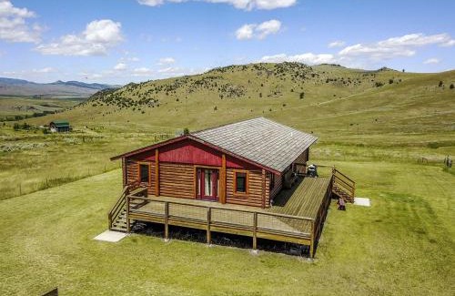 Harrison Casa | Secluded Cabin Rental for a Peaceful Vacation in Montana