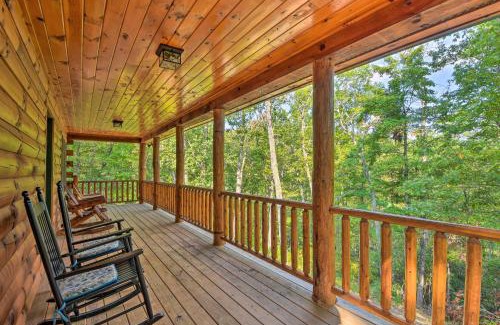Murphy Casa | Secluded Cabin with Deck 13 Miles to Downtown Murphy