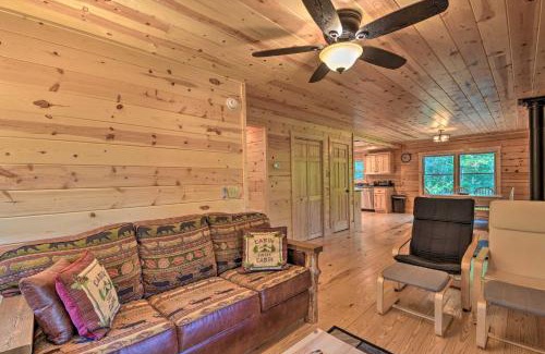 Murphy Casa | Secluded Cabin with Deck 13 Miles to Downtown Murphy