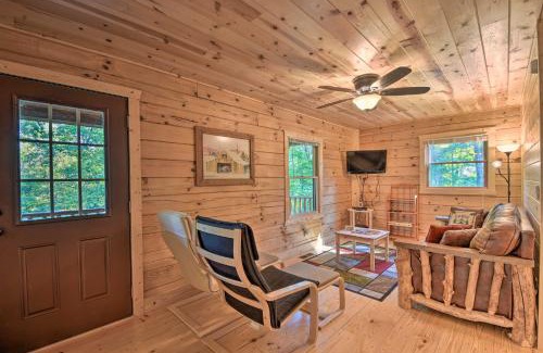 Murphy Casa | Secluded Cabin with Deck 13 Miles to Downtown Murphy