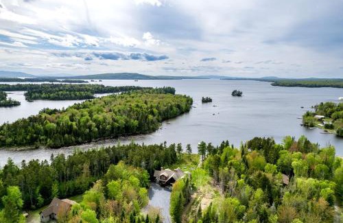 Greenville Casa | Secluded Cabin with Fireplace and Games in Lily Bay Township, Maine