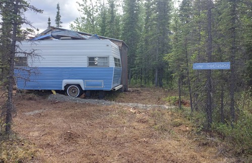 Clear Casa | Secluded Camper on 5 private acres w/ hot shower