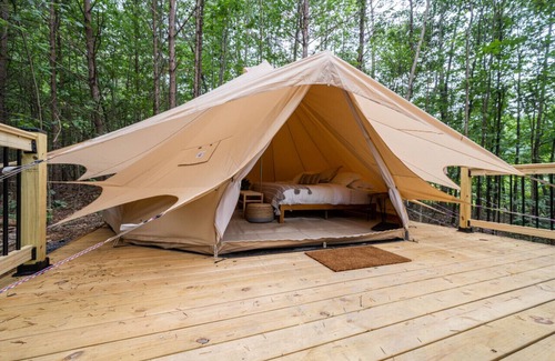 Great Cacapon Alquiler De RV | Secluded Canvas Tent Nestled in the Trees