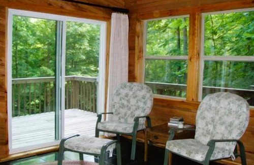 Pine Ridge Cabina | Secluded Cliffside Cabin Near Red River Gorge