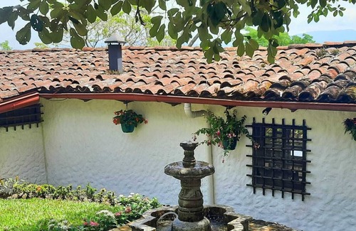 Ciudad Colon Cabaña | Secluded cottage minutes away from San Jose