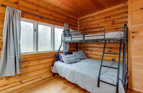 Cosby Casa | Secluded Creekside Cabins with Hot Tubs - Perfect