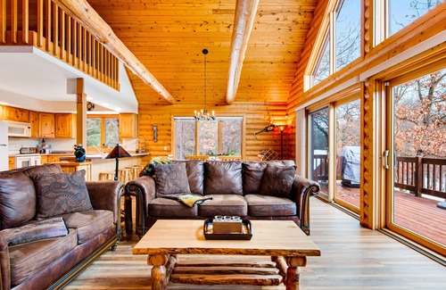 Friendship Cabina | Secluded, dog-friendly home with tree-lined view, firepit, fireplace, & deck