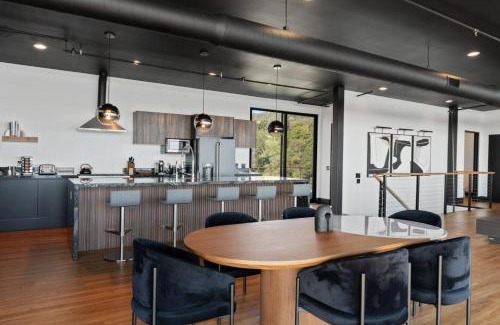 Pauma Valley Casa | Secluded Dream Home with Hot Tub and Full Gym on 20 Acres