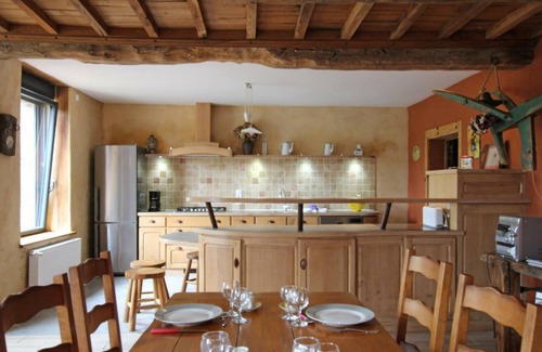 Placy-Montaigu Cabaña | ¡Refugio rural con encanto: 5 habitaciones, jardín privado, y todas las comodidades!