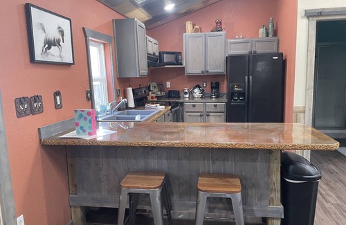Eminence Cabina | Secluded Eminence Ranch House Cabin in the Ozarks