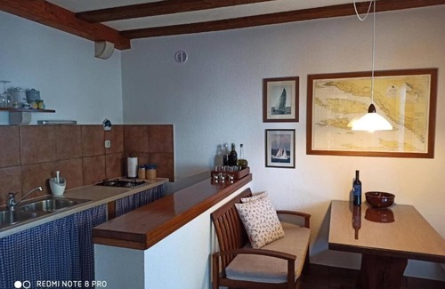 Gdinj Casa | Casa de pescador para vacaciones junto al mar Bahía Pakomina, Hvar (K-22535)