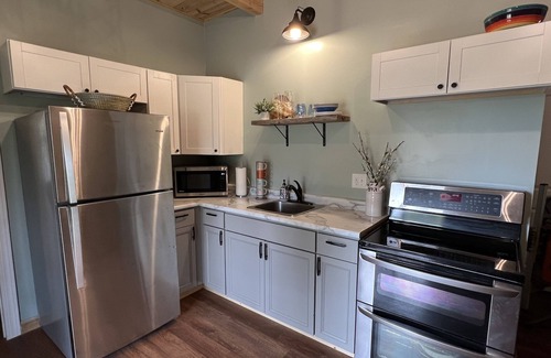 Clay City Cabina | Secluded getaway in beautiful new cabin near Red River Gorge.