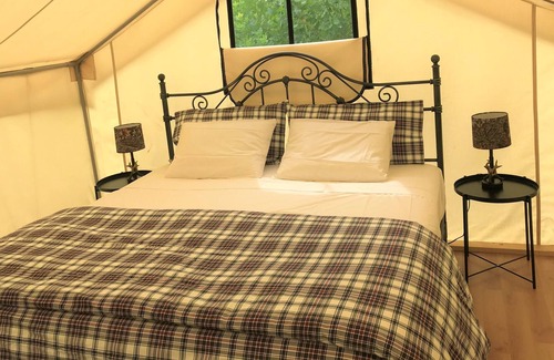 St. Charles Cabaña | Glamping St. Louis - Corriente de aire de ensueño