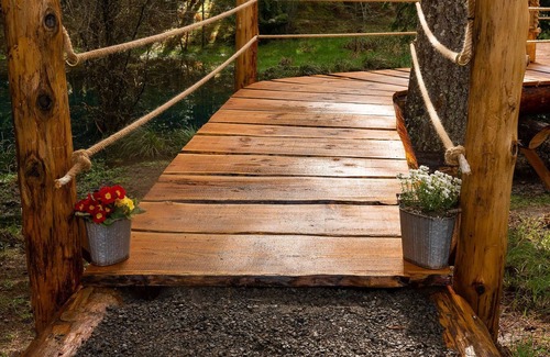 Port Angeles Alquiler De RV | Secluded glamping tent in the foothills of the Olympic Mountains.