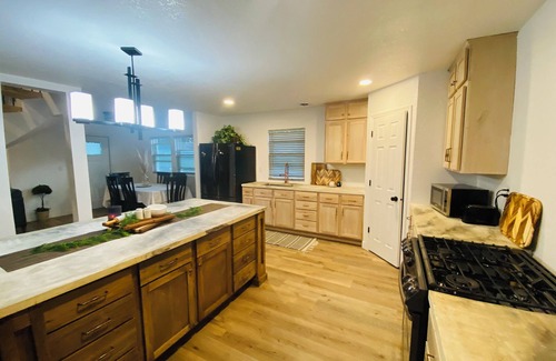 Shipshewana Casa | Secluded, handcrafted 4-bedroom house in Amish country, Shipshewana